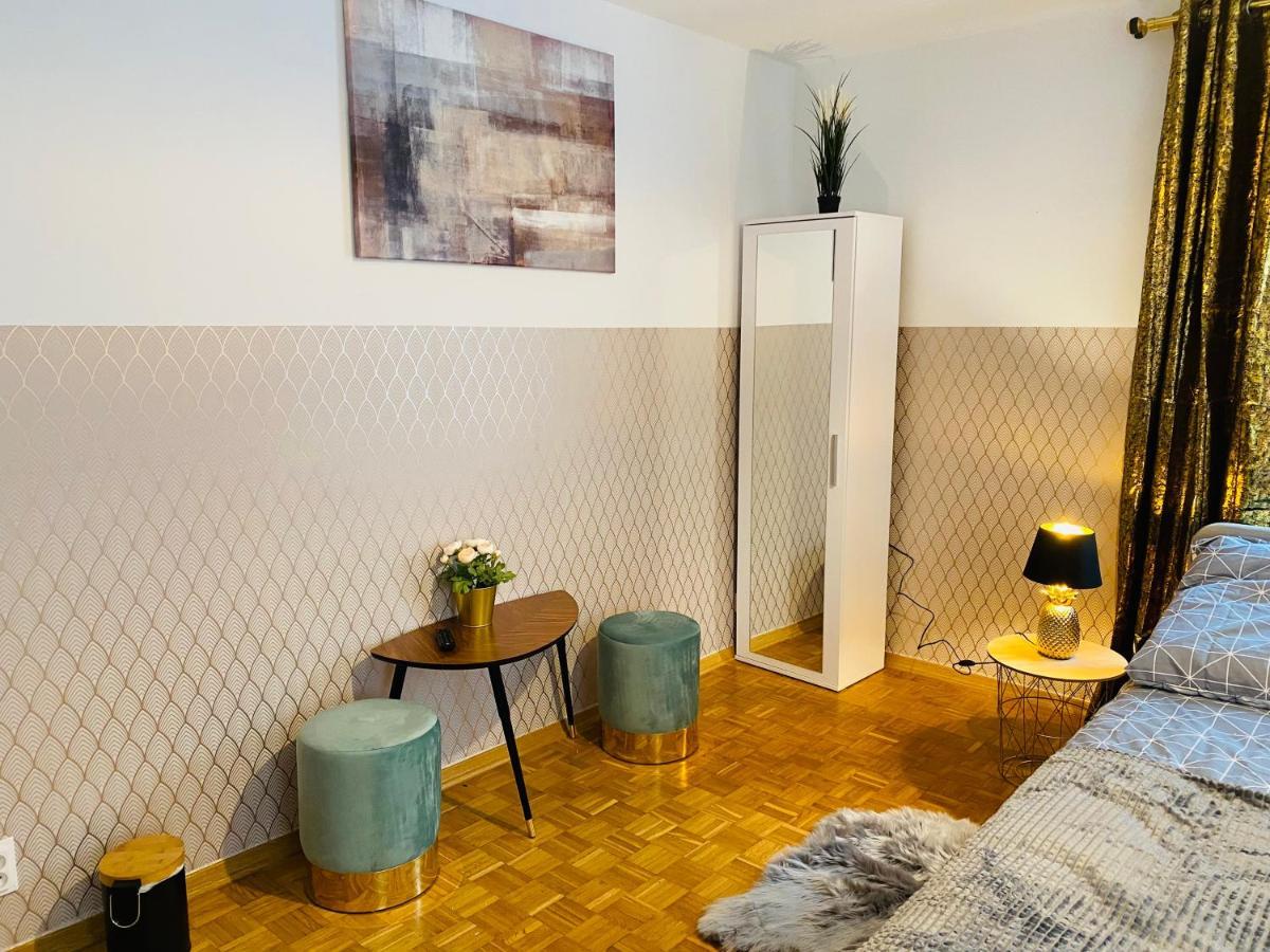 Clicktheflat Solidarnosci City Center Apart Rooms Varsóvia Exterior foto